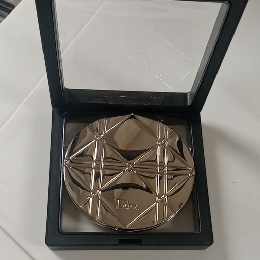 Dior Luxurious Silver Compact